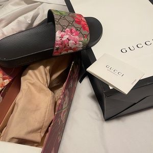 Women's Bloom Gucci Slides